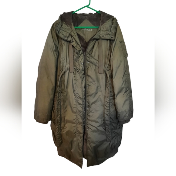 Womans winter jacket, Large, fur lined - Picture 1 of 3